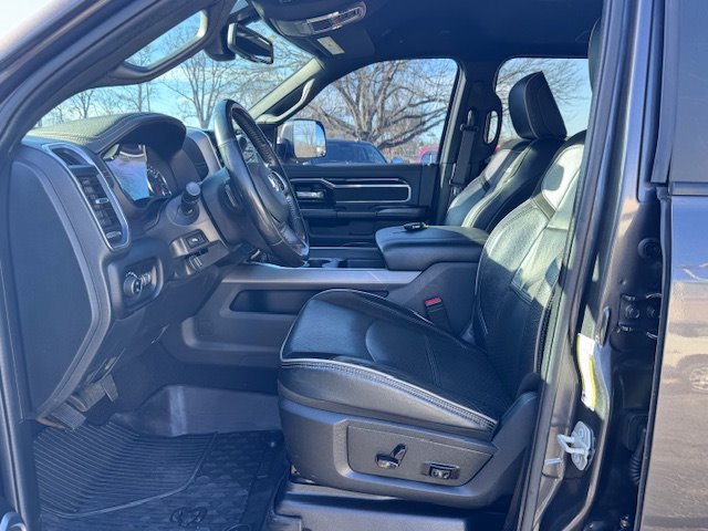 2022 RAM Ram 3500 Pickup Laramie - Photo 9