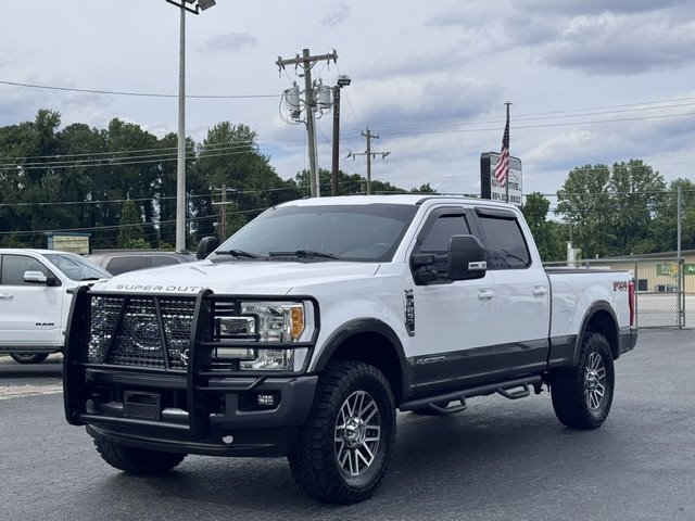 2017 Ford F-250 Lariat 4x4 Crew Cab 8' Box's photo