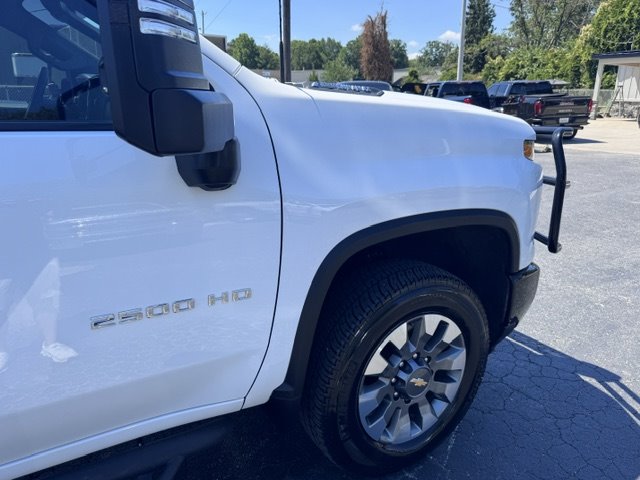 2024 Chevrolet Silverado 2500HD Custom - Photo 19