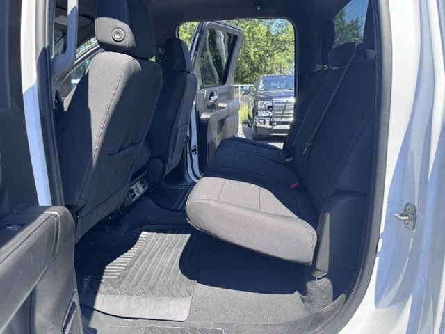 2024 Chevrolet Silverado 2500HD Custom - Photo 10