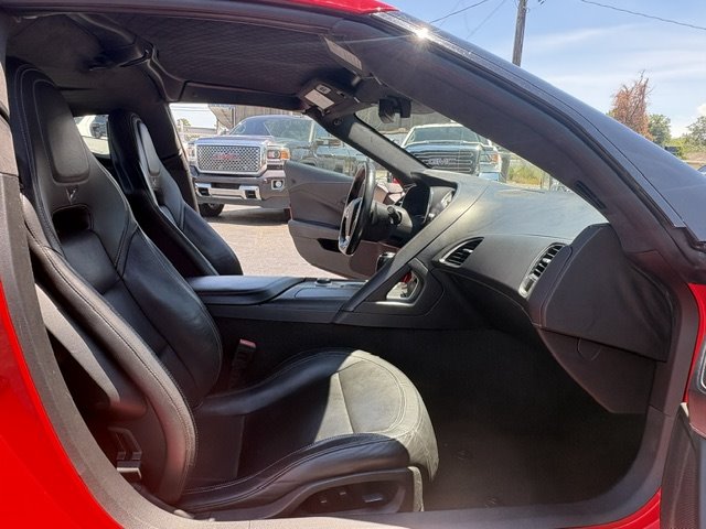 2018 Chevrolet Corvette 3LT - Photo 10