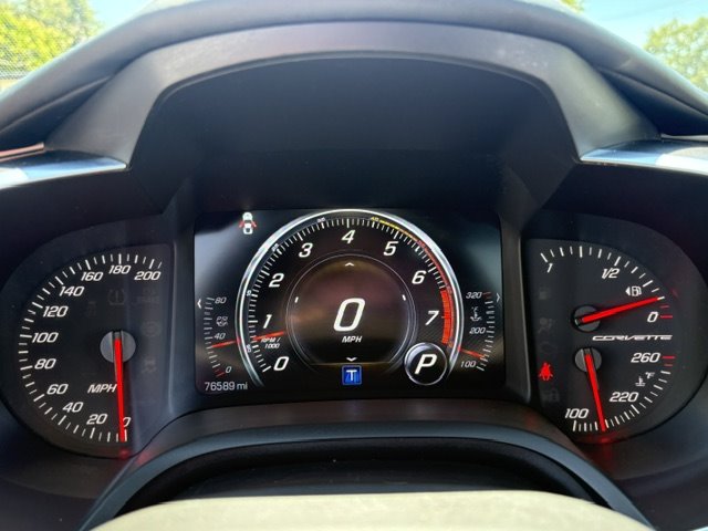 2018 Chevrolet Corvette 3LT - Photo 14